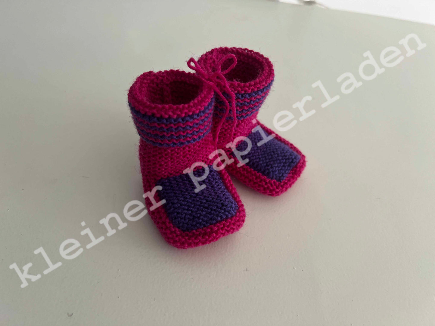 Babyschuhe + Glückwunschkarte